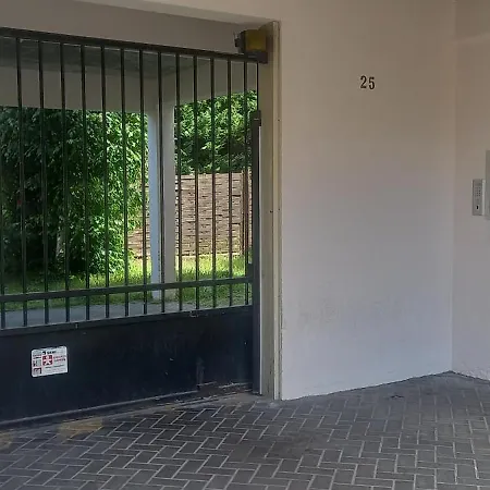 Parking Prive Rer Cdg Villepinte Paris Apartment *